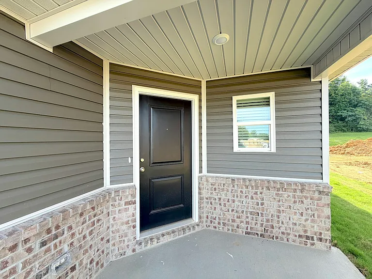 128 Challenger Way — Photo 2