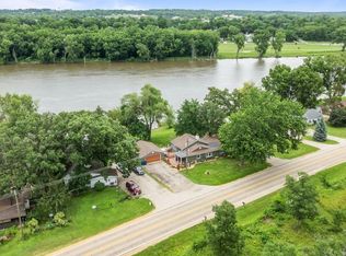 7456 N River Rd, Byron, IL 61010