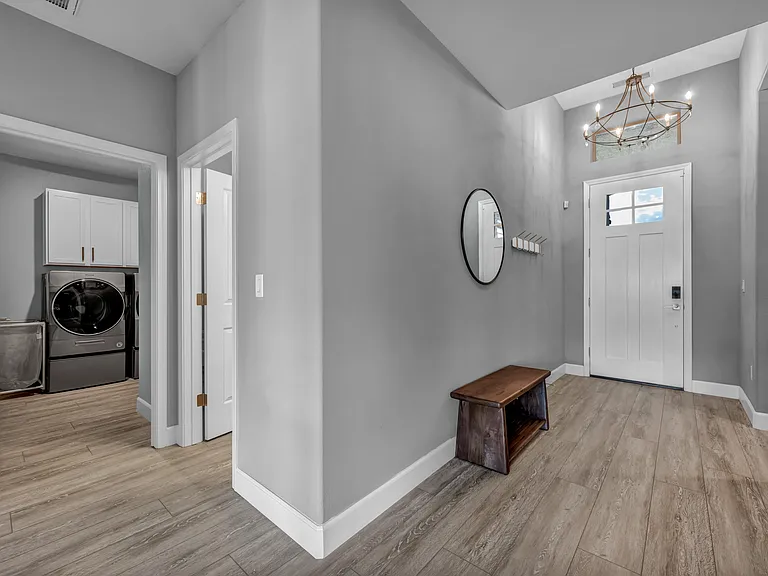 518 Riverbed Cir — Photo 30