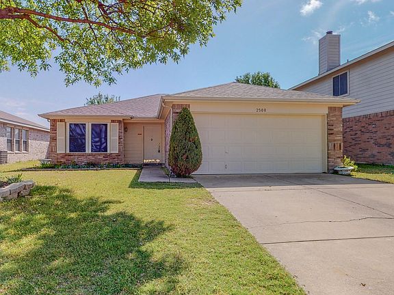 3rd image of 2508 Terrace Dr