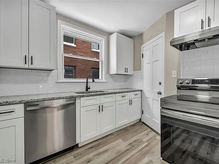 13614 Cedar Rd #DOWN — Photo 8