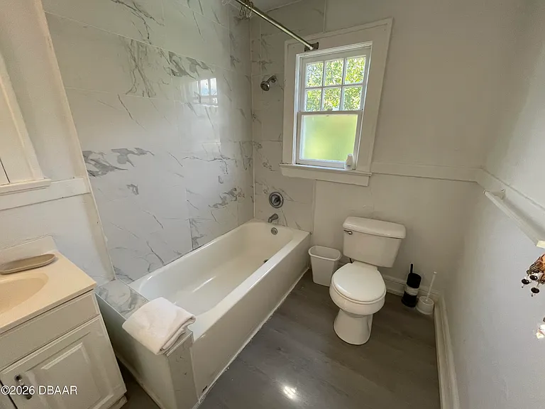 411 N Oleander Ave #5 — Photo 22