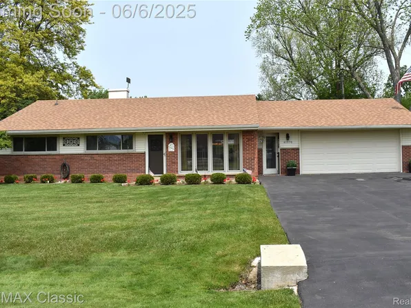 41076 Malott Dr, Novi, MI 48375
