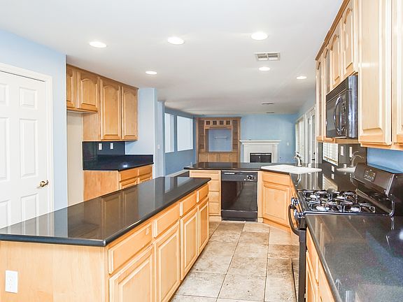 2nd image of 1841 Gentle Dawn Ave