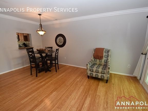 4th image of 1202 Hollyday Ct