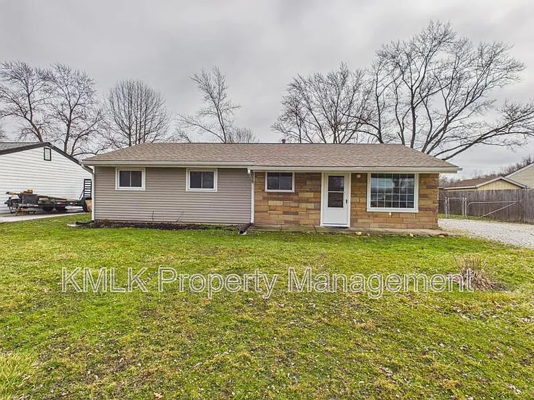 3434 Lawndale Dr — Photo 2