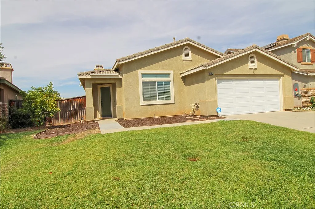 3 bed, 1772 sqft, $3,100 — Photo 2