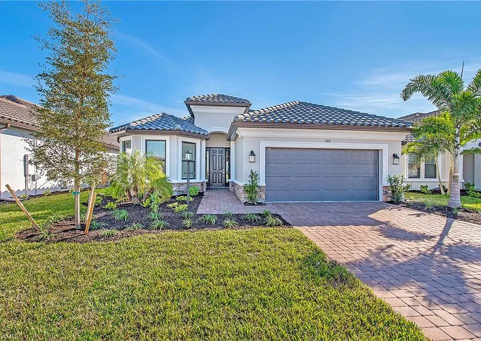 17471 Caravita Ln
