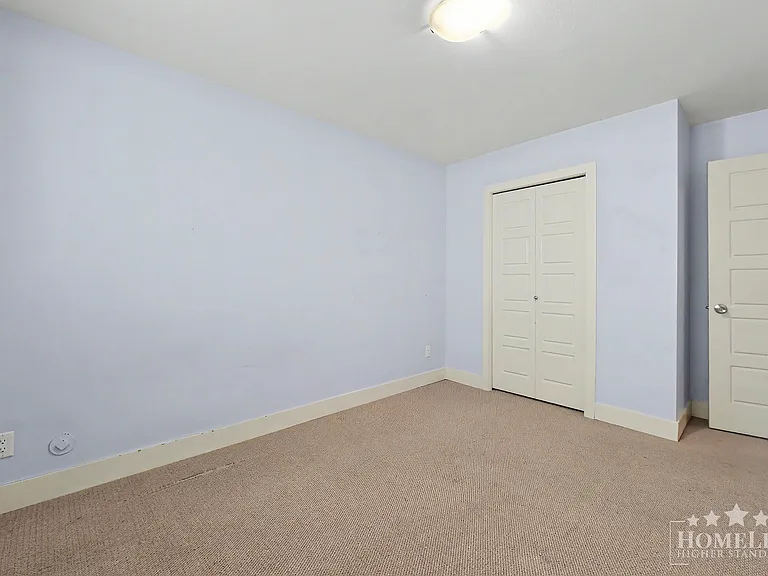 6125 148th St #BASEMENT — Photo 8