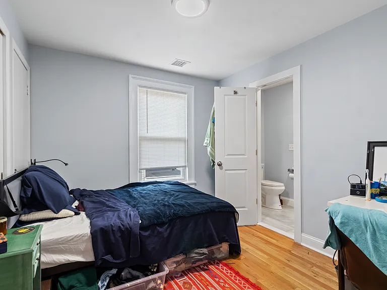 20 Pearl St #2 — Photo 13