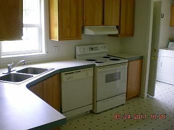 4th image of 33706 50th Ave E