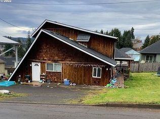 1518 Parks Rd, Cottage Grove, OR 97424