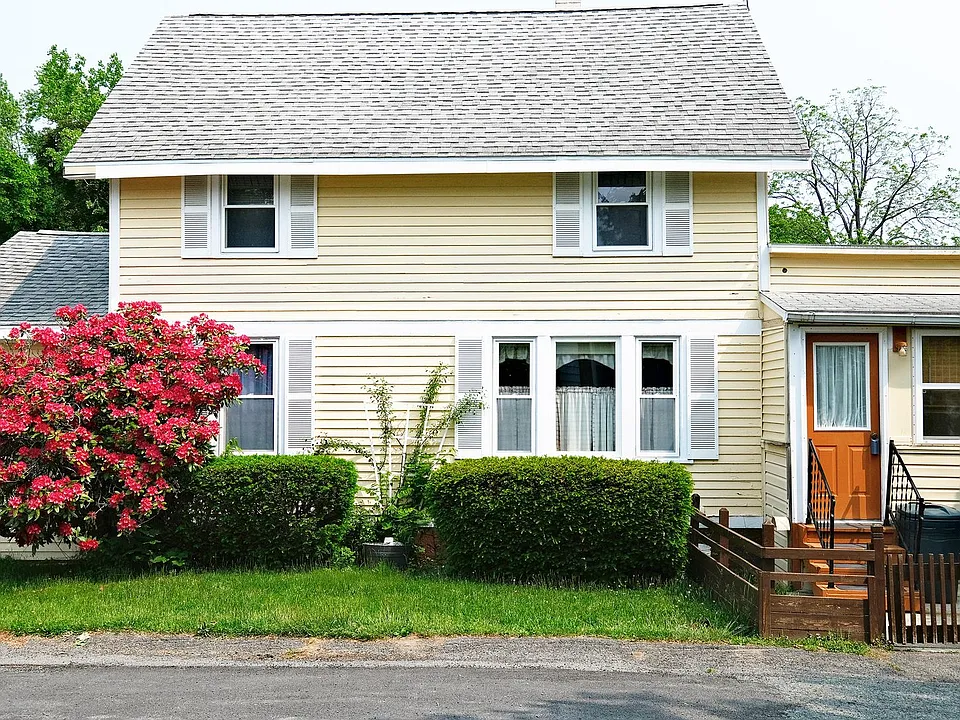 1 Linden Ave