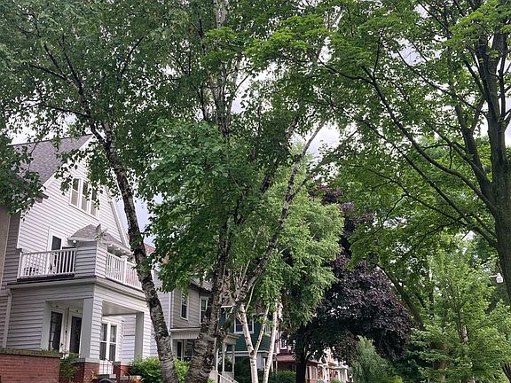 2nd image of 2950 N Farwell Ave