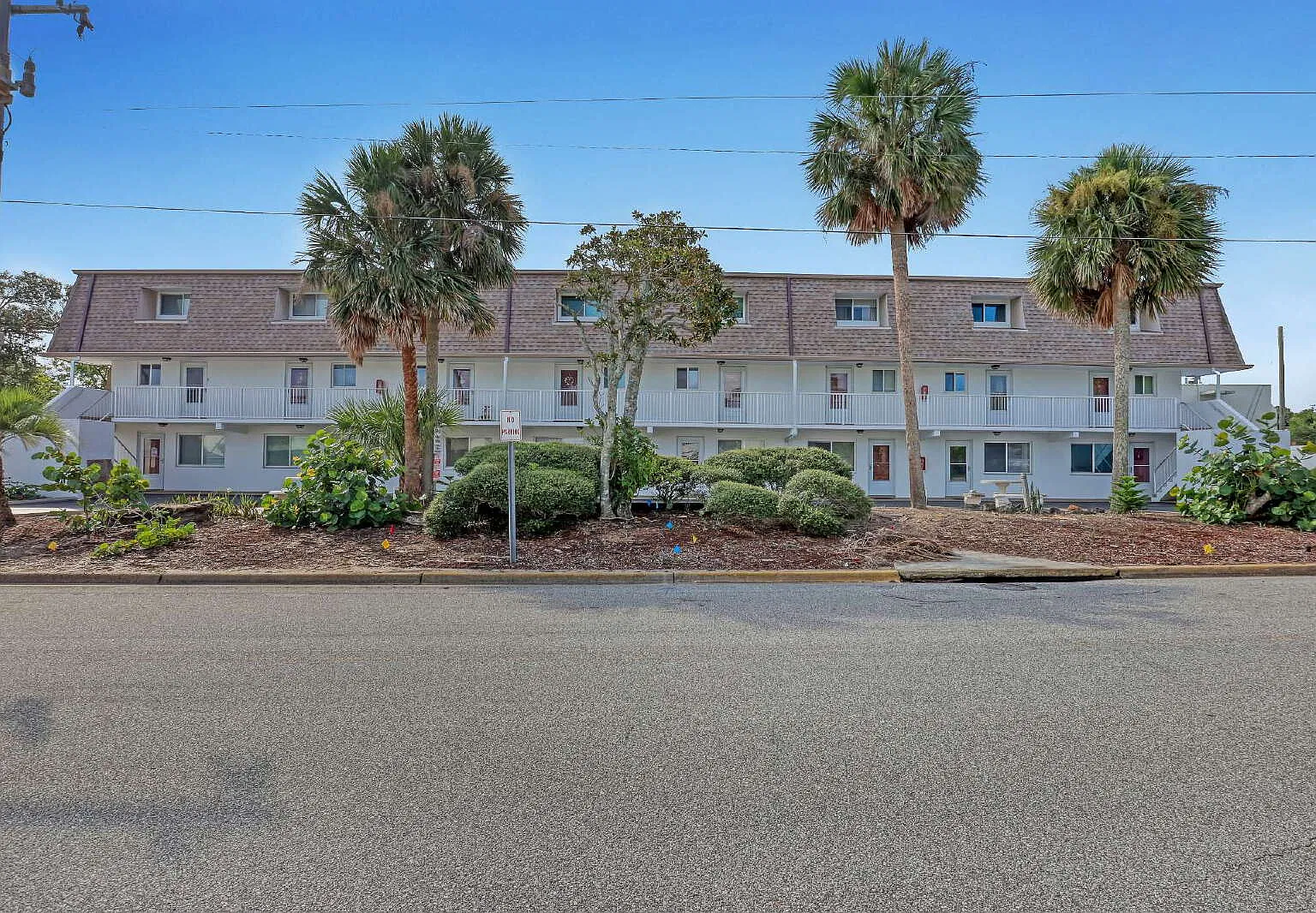1 bed, 1.0 bath, 525 sqft, $1,000 — Photo 1