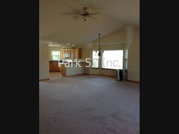 5th image of 23515 32nd Ave E