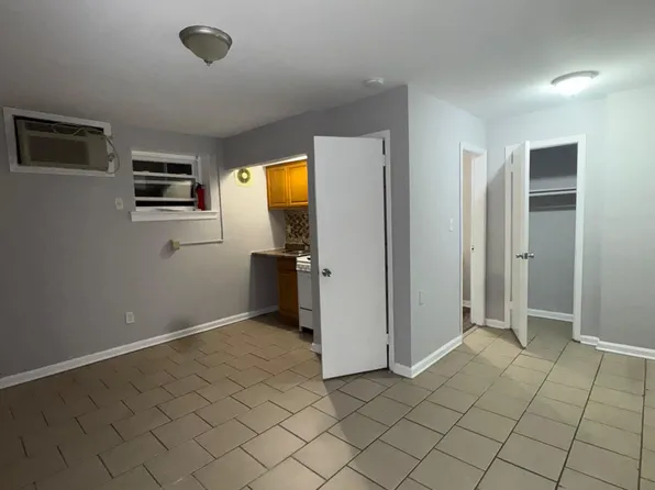 (undisclosed Address), North Arlington, NJ 07031