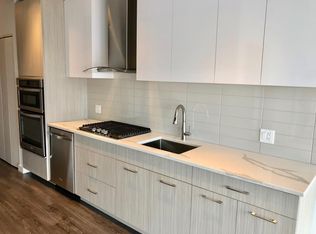 709 N Wells St #704, Chicago, IL 60654