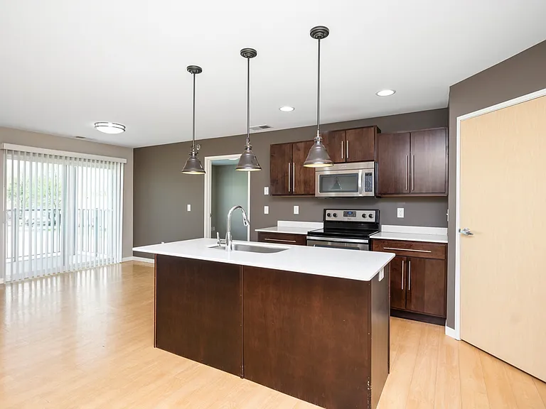 3. Agassiz A - Kitchen 3. Agassiz A - Kitchen