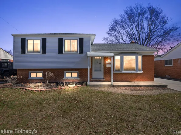 31544 Nelson Dr, Warren, MI 48088