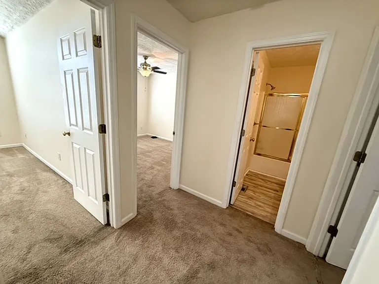 6808 Jacobs Creek Cir — Photo 10