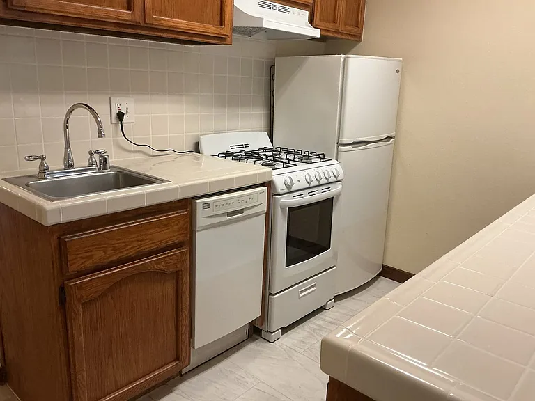 17200 Newhope St #325 — Photo 4