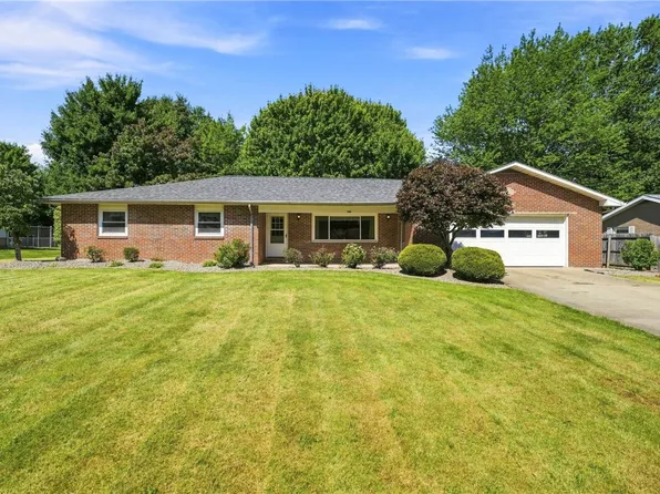 186 Donald Rd, Hermitage, PA 16148