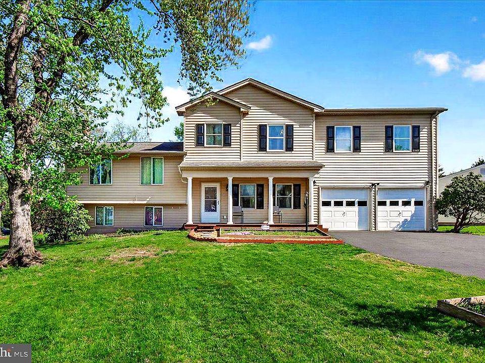 1st image of 17628 Collier Cir