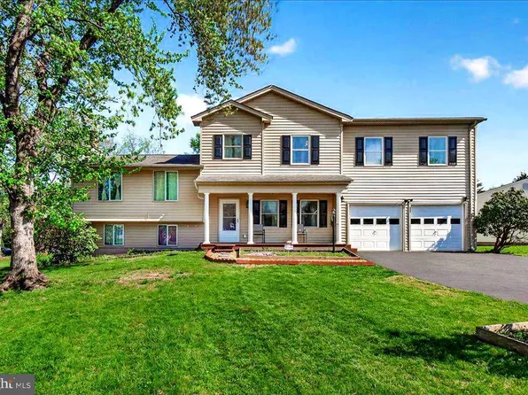 17628 Collier Cir, Poolesville, MD 20837