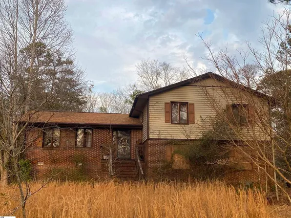 317 Pettigrew Rd, Starr, SC 29684