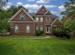 13610 Glen Abbey Dr, Charlotte, NC 28278