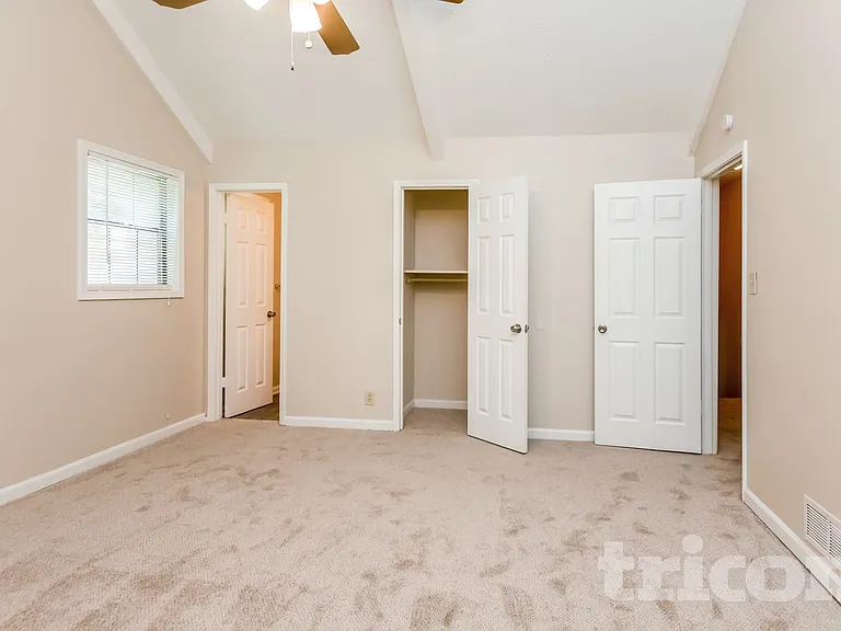 5237 Westhill Dr — Photo 12