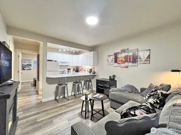 250 Tucker Avenue #9, Friday Harbor, WA 98250