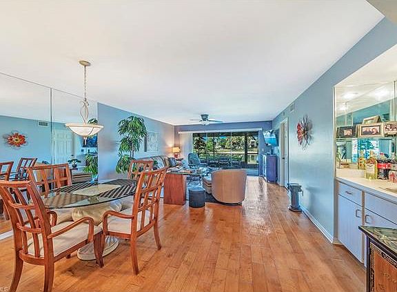 4th image of 529 Lake Louise Cir Unit 102