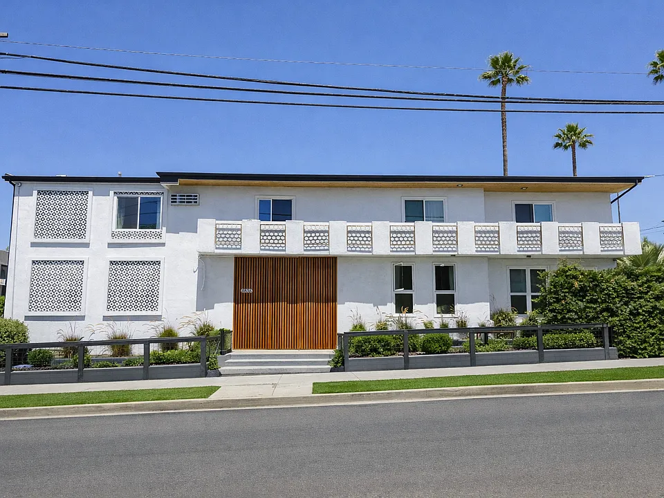 5635 Monte Vista St.