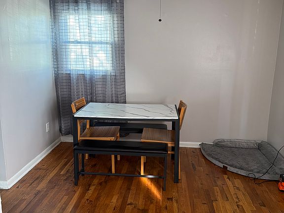 5th image of 15 Hardy Rd