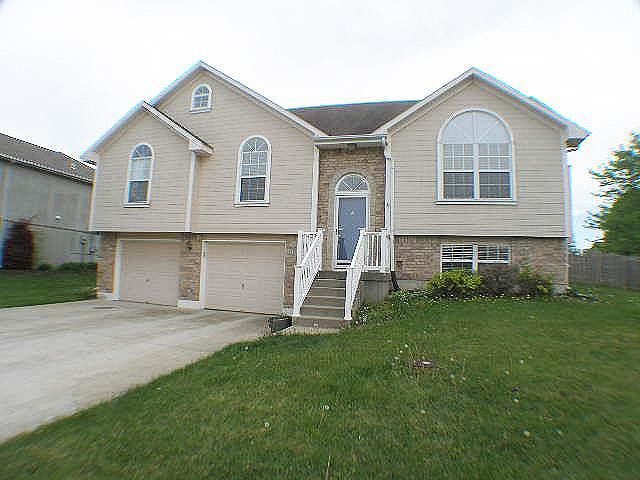1st image of 1111 SW Stockman Dr