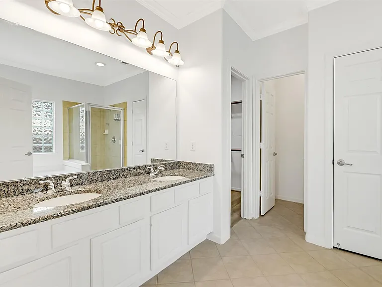 19227 Countryhills Ct — Photo 22