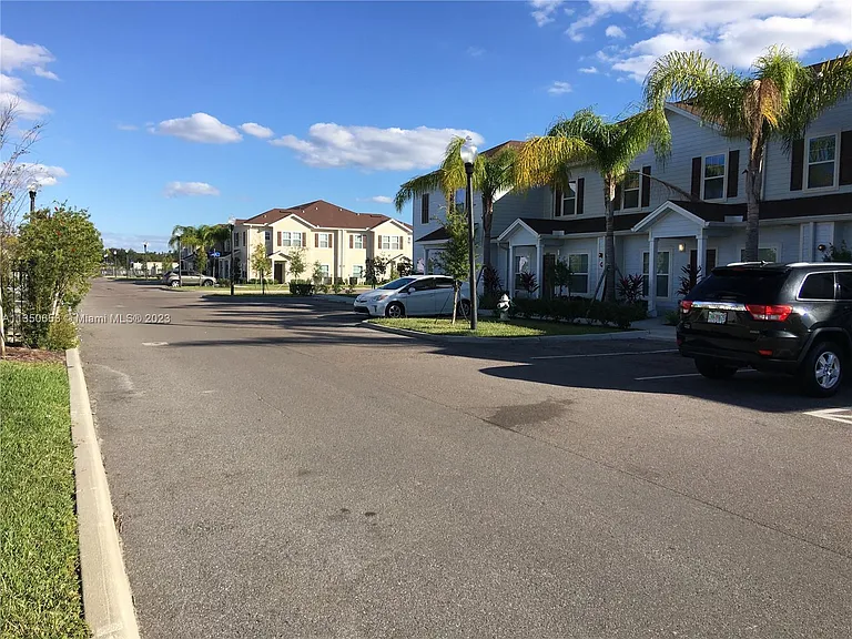 8967 Shine Dr — Photo 11