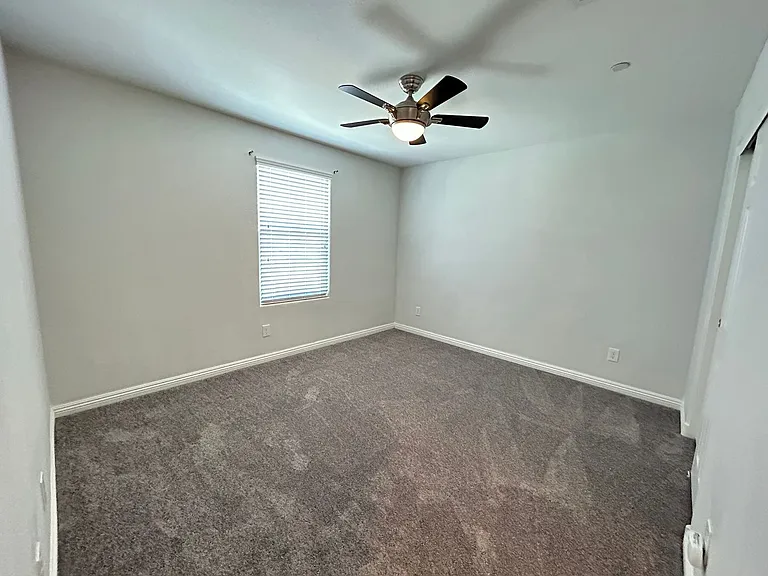 4552 Dover Straight St — Photo 9