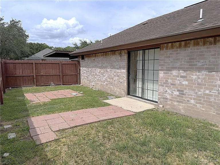 716 Mynah Ave #1 — Photo 17