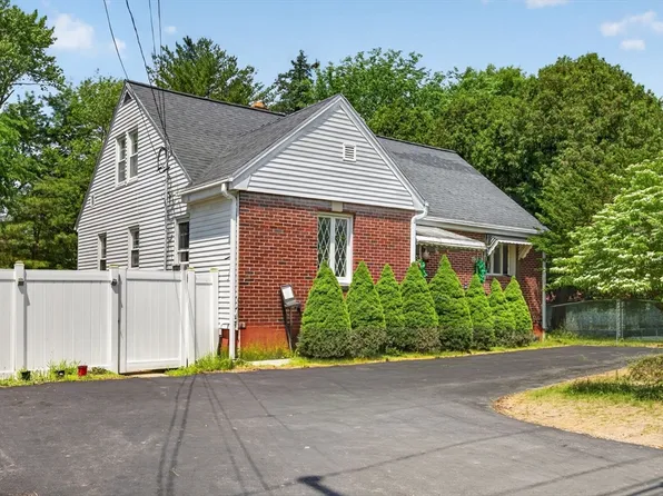26 Beulah St, Framingham, MA 01701