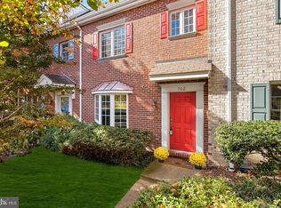 702 Mount Vernon Ave, Alexandria, VA 22301