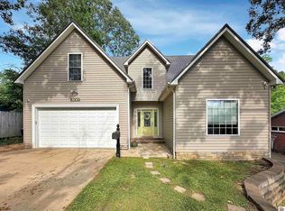 300 N 8th St, Murray, KY 42071