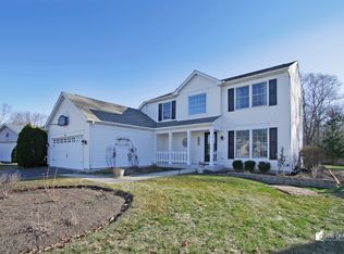 741 Creek Bend Ln, Antioch, IL