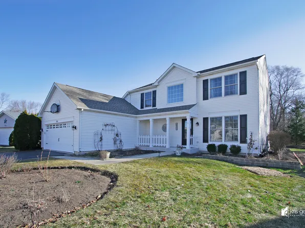 741 Creek Bend Ln, Antioch, IL 60002