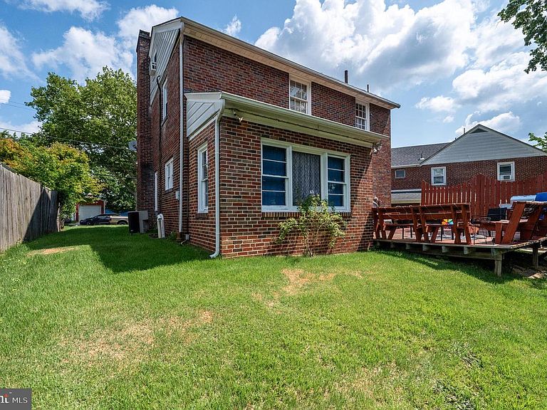 Listing photo 5