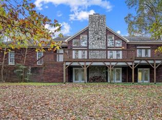 5126 Blakeshire Rd, Greensboro, NC 27406