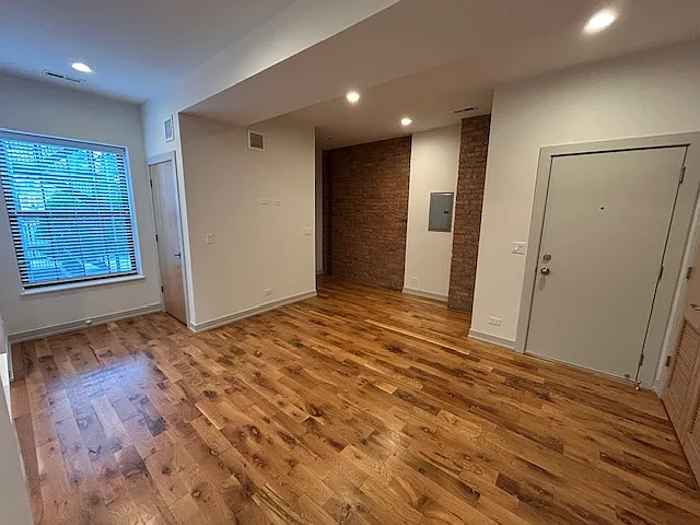 4400 S Calumet Ave #1N — Photo 3
