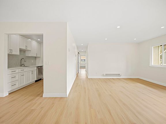 4th image of 385 Caliente Cir
